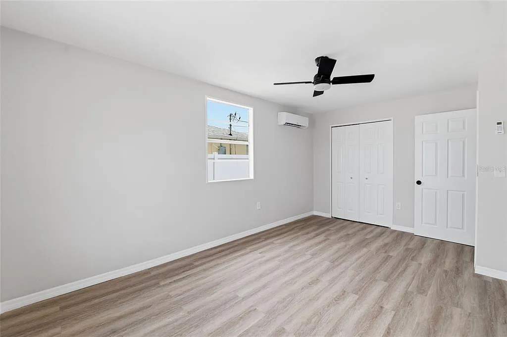 3 bed, 2.0 bath, 1140 sqft, $2,250 — Photo 3
