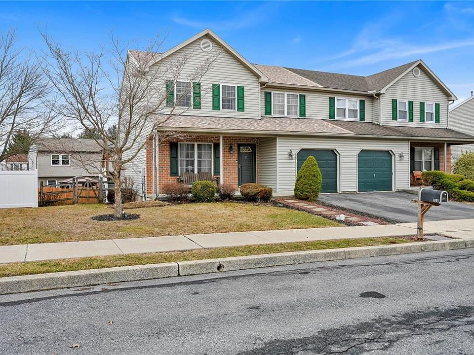 1st image of 206 Evergreen Ln