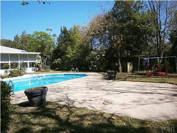 4th image of 2815 W Bayview Way