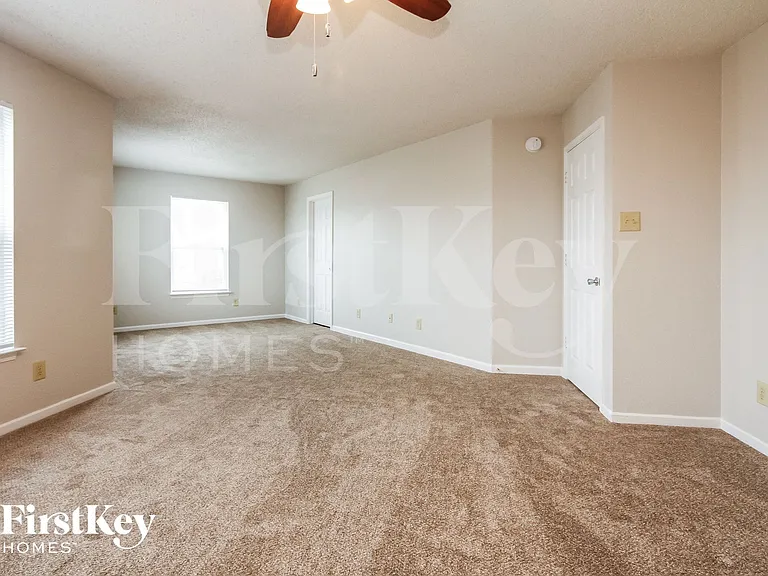 5769 Woodland Trace Blvd — Photo 7