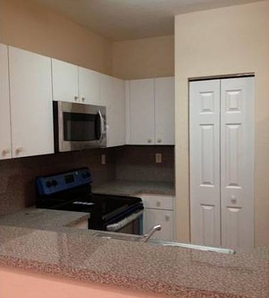 2nd image of 6450 Catalina Ln