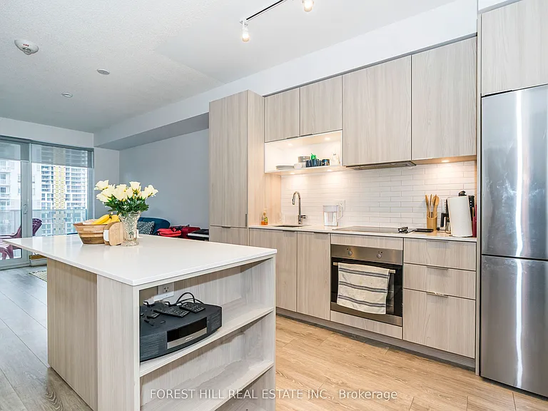 20 Tubman Ave #1407 — Photo 6