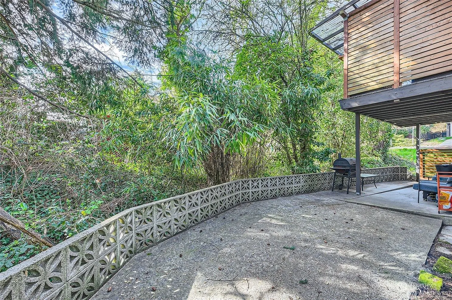2 bed, 800 sqft, $3,000 — Photo 3