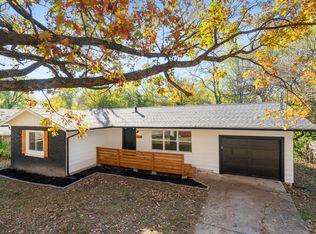 1015 S Gelven Ave, Springfield, MO 65804