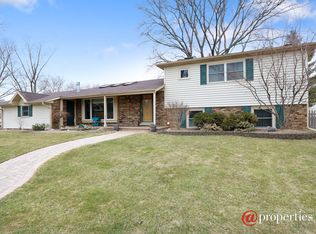 242 Downing Rd, Buffalo Grove, IL 60089