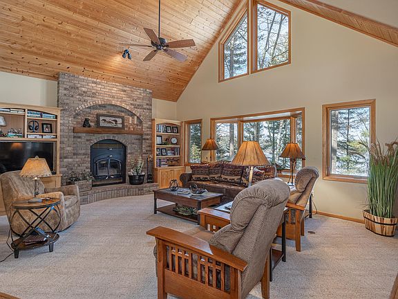 2nd image of 866 Wabedo Springs Rd NE