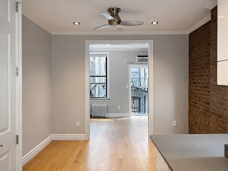 246 Mott St #14 — Photo 5