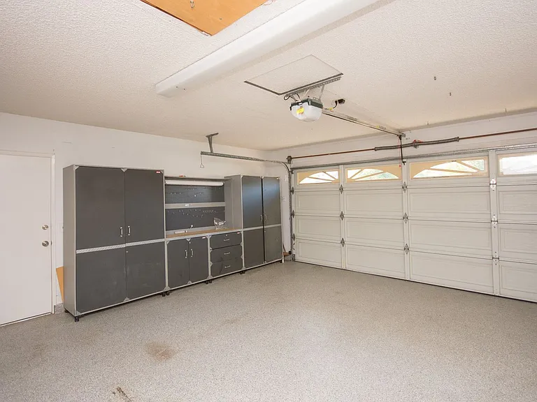 2620 El Aguila Ln — Photo 15
