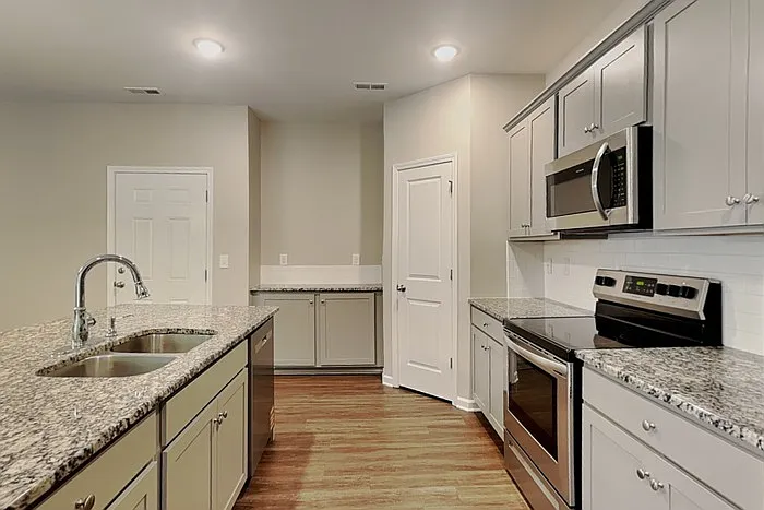 729 Pointe Andrews Dr — Photo 6