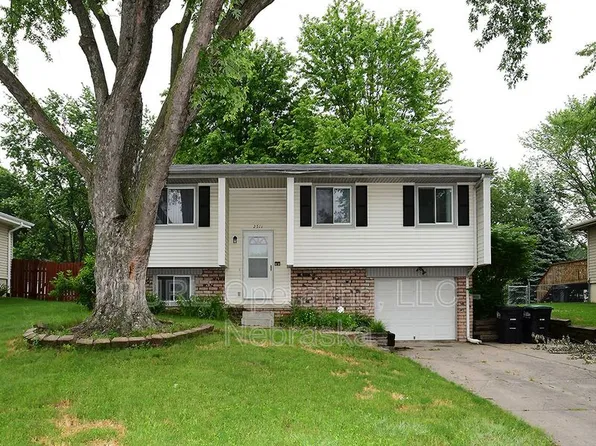 2511 N 143rd Ave, Omaha, NE 68164