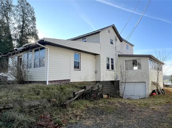 1537 Pitt St, Jennerstown, PA 15547