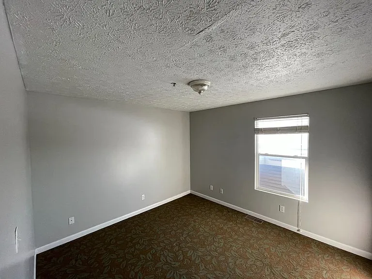 424 McLane Ave #6 — Photo 7