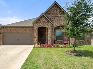 1308 Tucker Ln, Kennedale, TX 76060