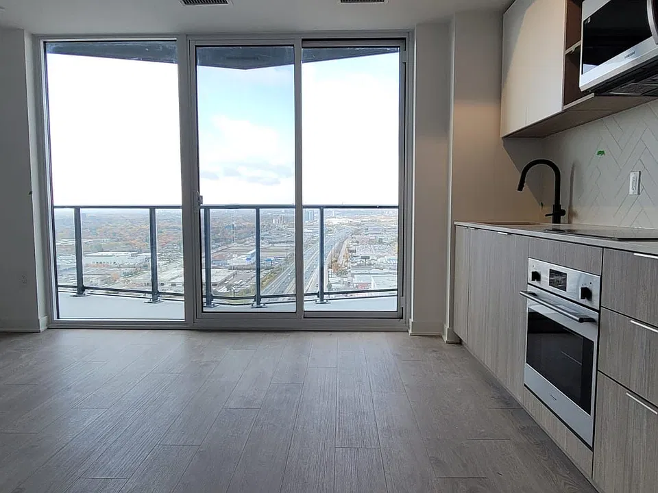 36 Zorra St #3210