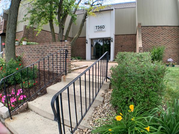 7360 Fairview Ave #W-201