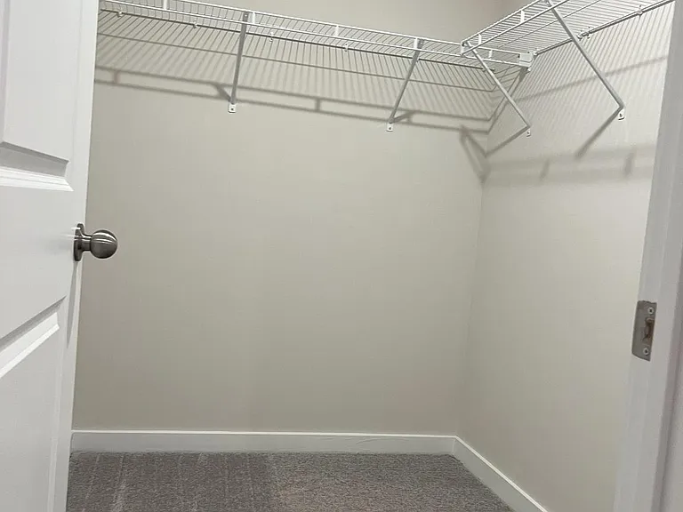 114 Continental Way — Photo 28