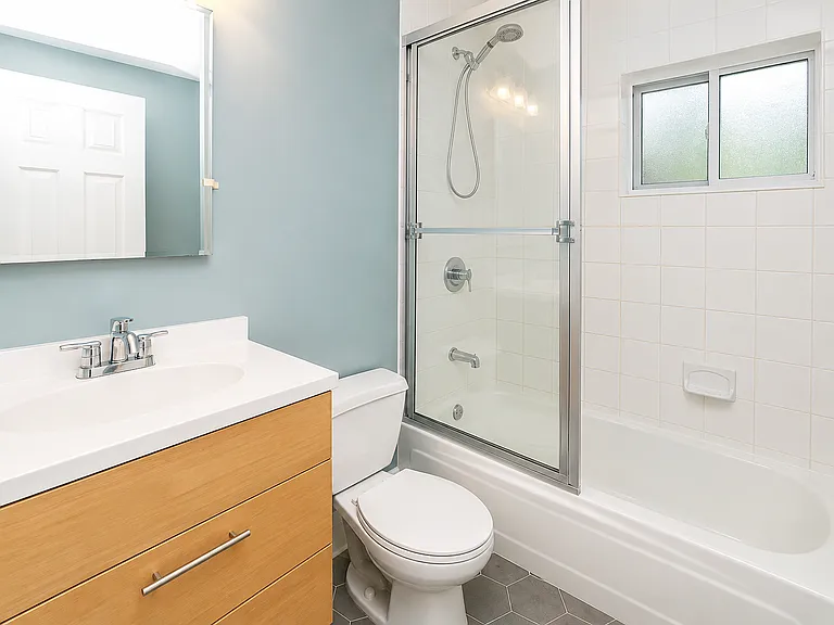 9 Auburn St #2 — Photo 10