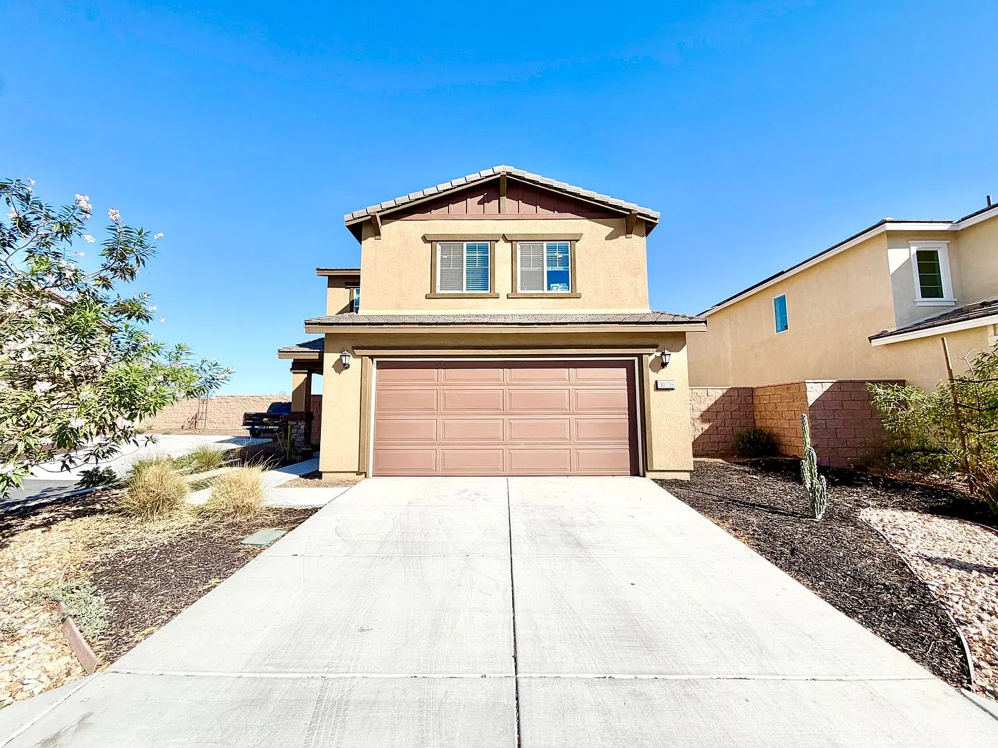 3 Bedroom 2.5 Bathroom Pradera Place Home With Included Solar! — Photo 1