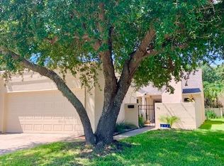 103 Santa Fe Dr, Rockport, TX 78382