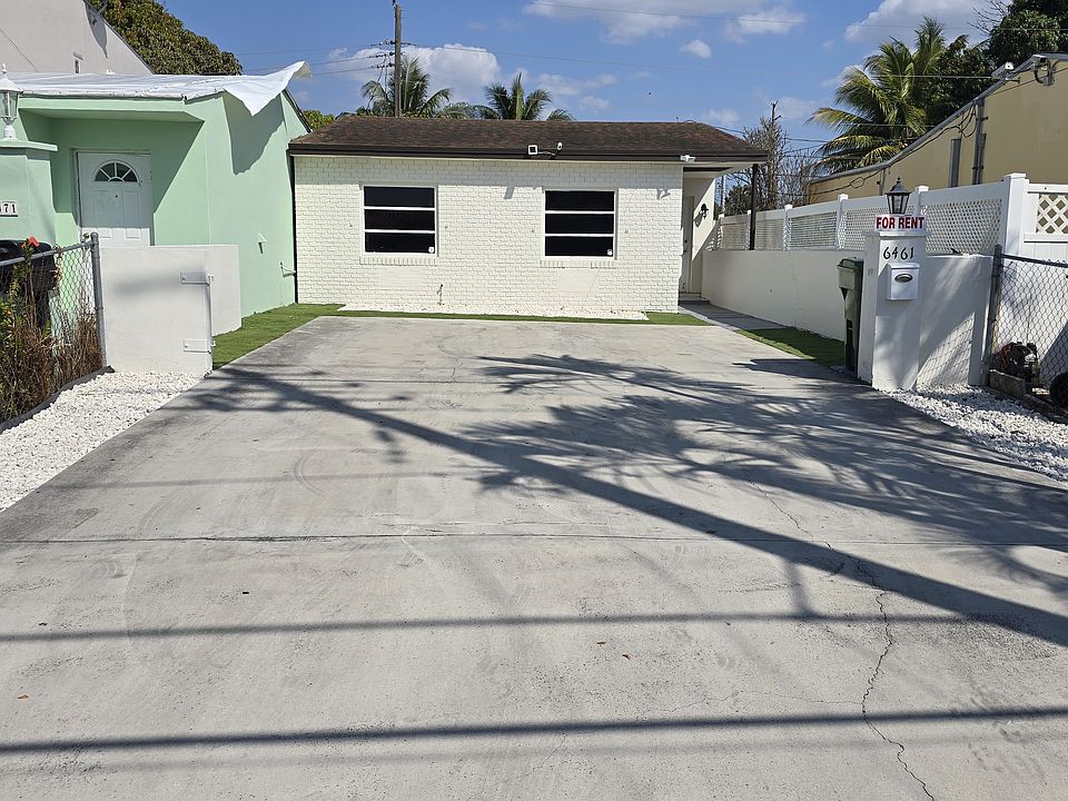1st image of 6461 W 16th Ave