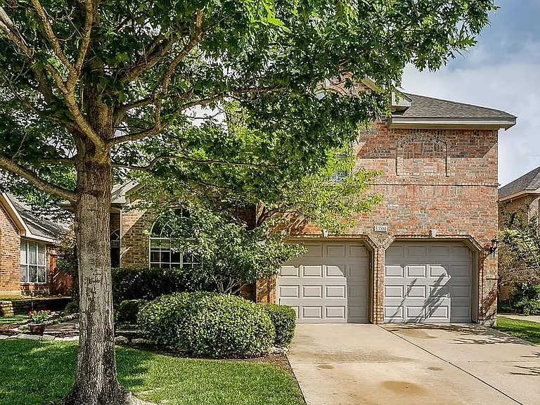 3504 Castlewood Ct — Photo 1
