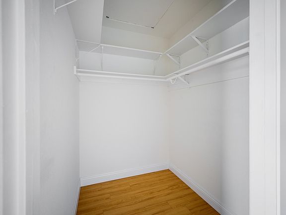 2nd image of 2243 N Catalina St #A