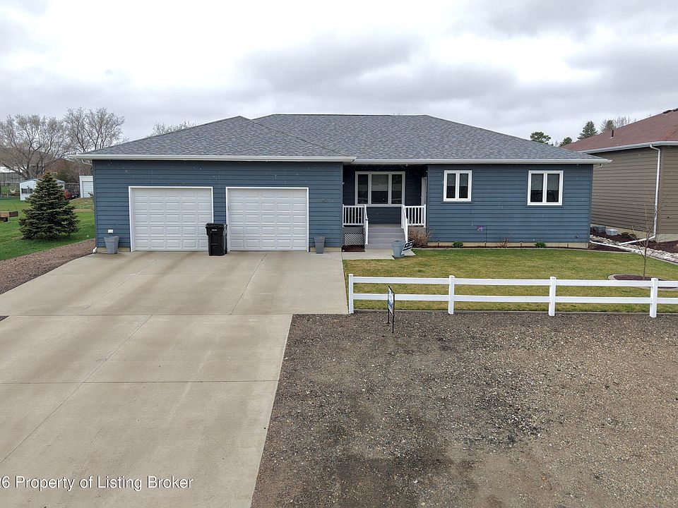 1st image of 60 29th Ave SW