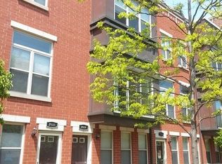 2516 S Calumet Ave, Chicago, IL 60616