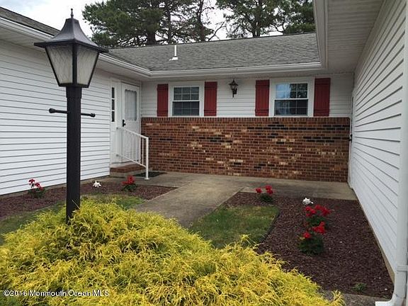 3rd image of 14 Augusta Ct