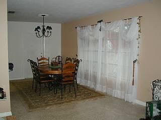 5th image of 152 Navajo St