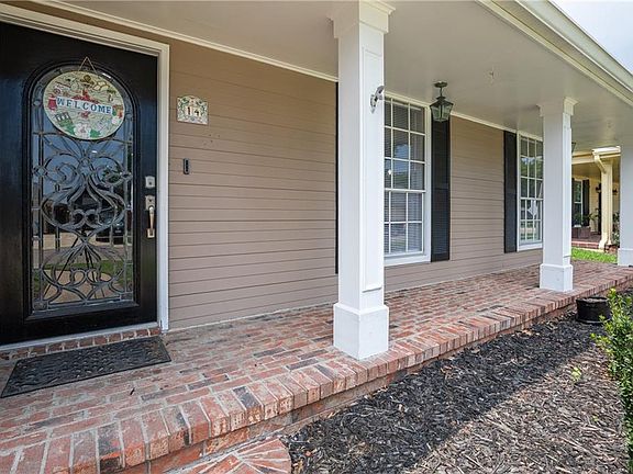 4th image of 14 Magnolia Dr