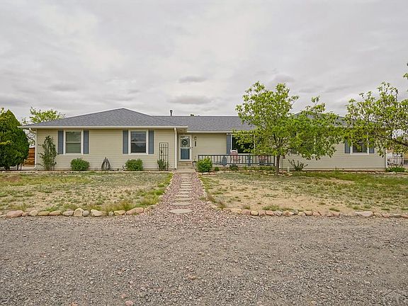 2nd image of 745 W Calle Allegre Dr