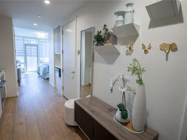 877 Francisco St APT 1721, Los Angeles, CA 90017