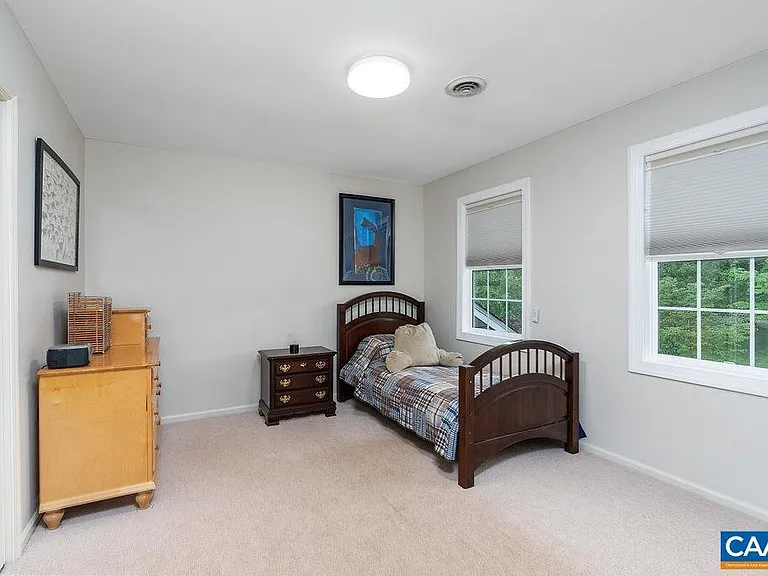 2810 Locust Hill Dr — Photo 26