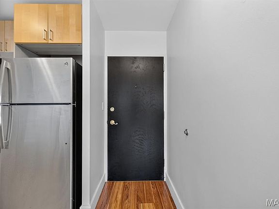 3rd image of 210 N 17th St Unit 907