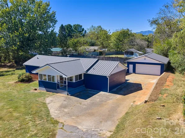 181 Moody Ave, Candler, NC 28715