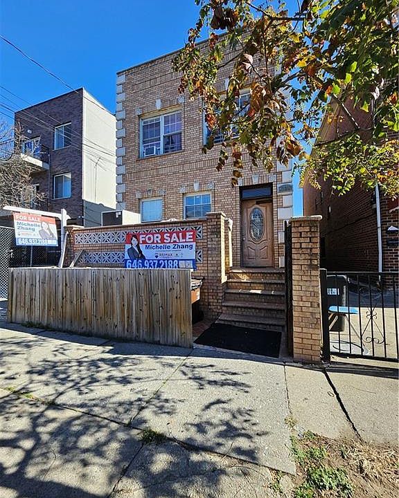2nd image of 2319 W 12th St