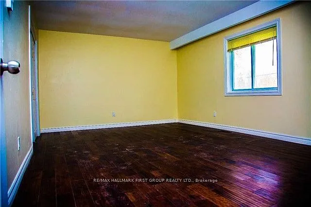 3 bed, $4,000 — Photo 4