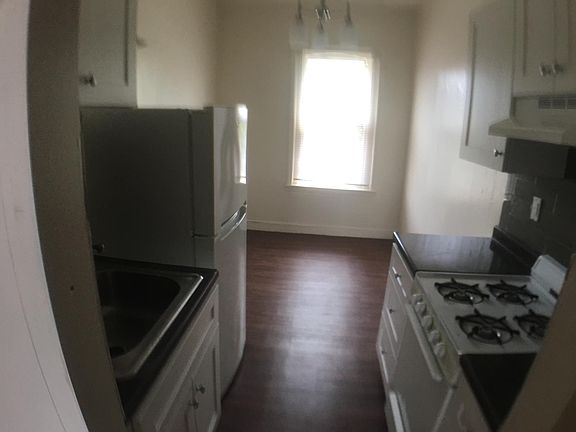 5th image of 834 N 24th St Floor 3