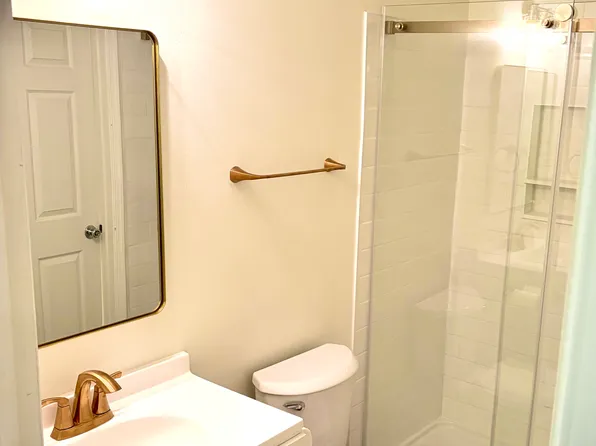 308 Wedgewood Cir #308, Belford, NJ 07718