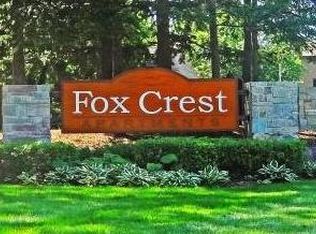 2811 W Glen Flora Ave APT 109, Waukegan, IL 60085