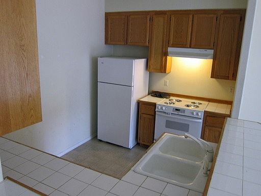 4th image of 3162 NE 13th Pl
