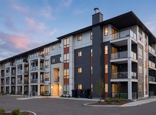 15 N Sage Meadows Lndg NW #6417, Calgary, AB T3P 1E5