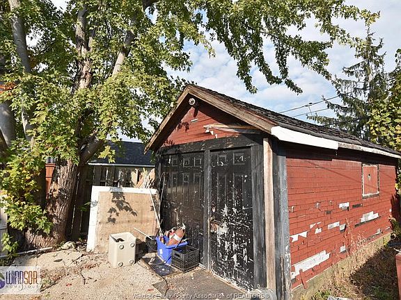 4th image of 1518 Saint Luke Rd