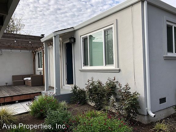 3rd image of 970 Haven Ave