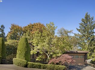 2727 SW English Ln, Portland, OR 97201