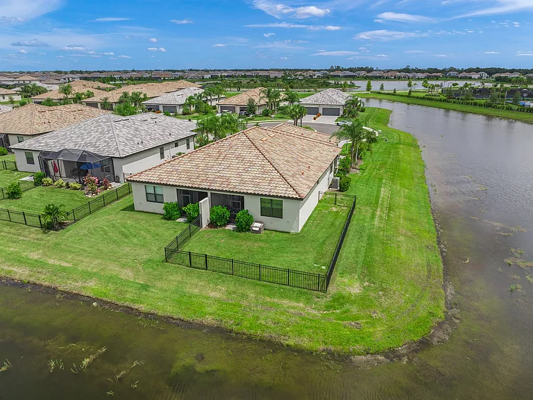 15982 Clear Skies Pl — Photo 54