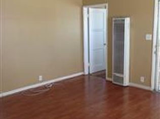 6413 S Van Ness Ave, Los Angeles, CA 90047
