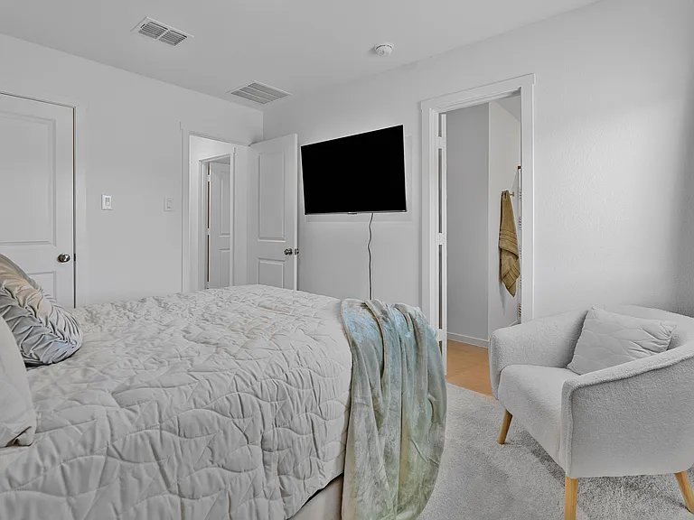 1655 Verdin Rd — Photo 8