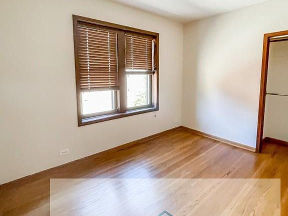 4th image of 3710-14 N Sheffield Ave #3714-302